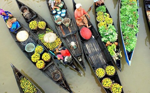 Floating market Damnoensaduak